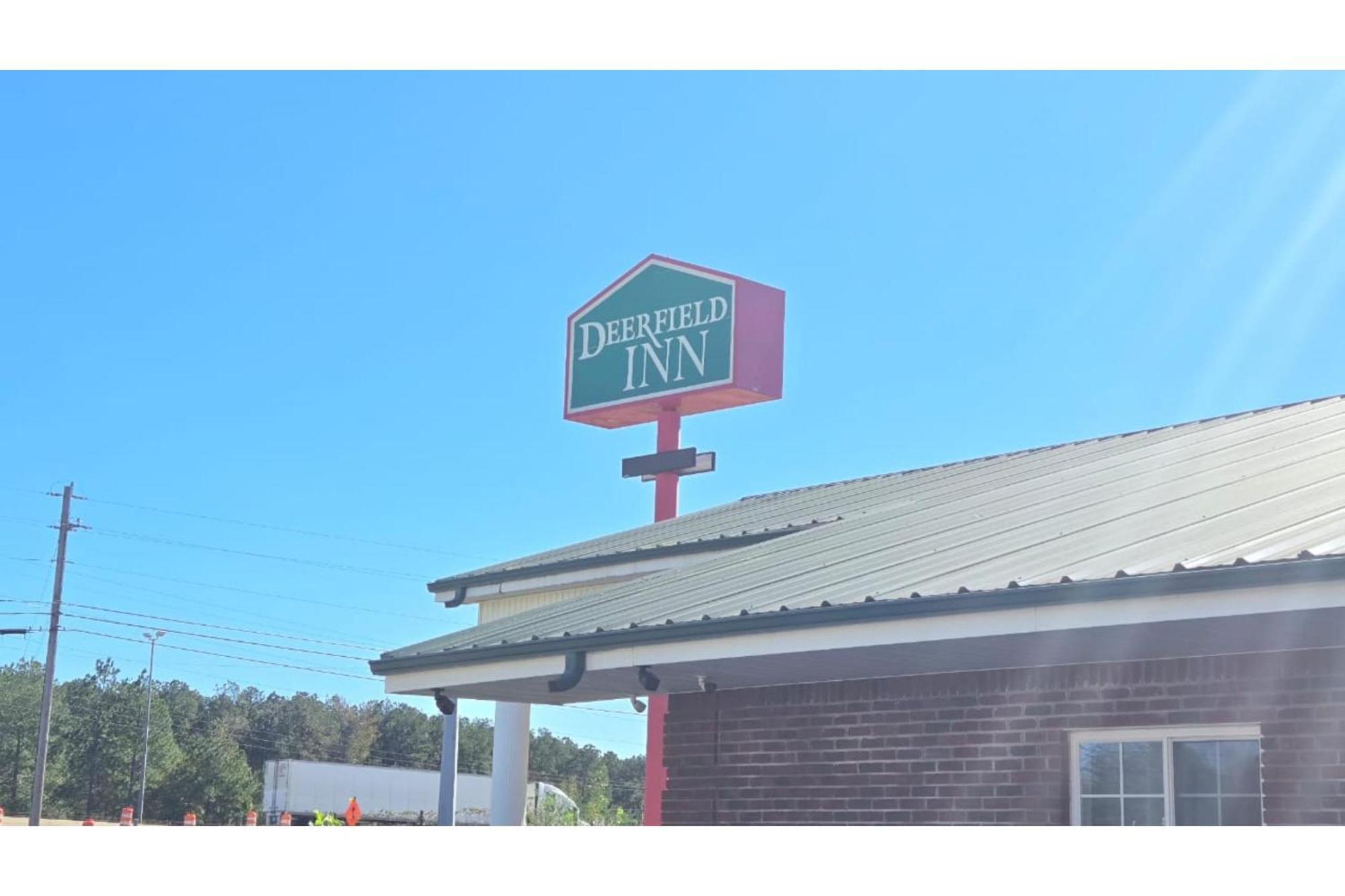Deerfield Inn Parsons Bagian luar foto