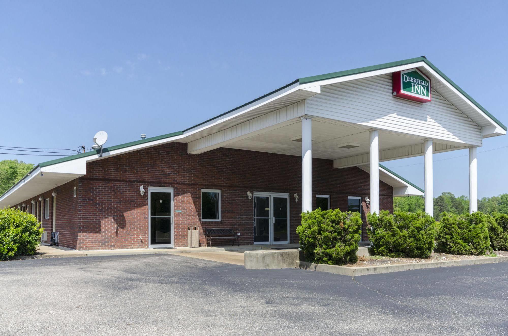 Deerfield Inn Parsons Bagian luar foto